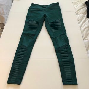 Alo Yoga Moto Legging
